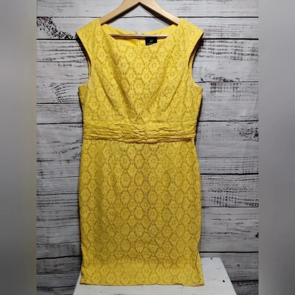 Adrianna Papell Lace Sheath Dress in Yellow size 14 Wedding Office Dressy Spring - Picture 7 of 7